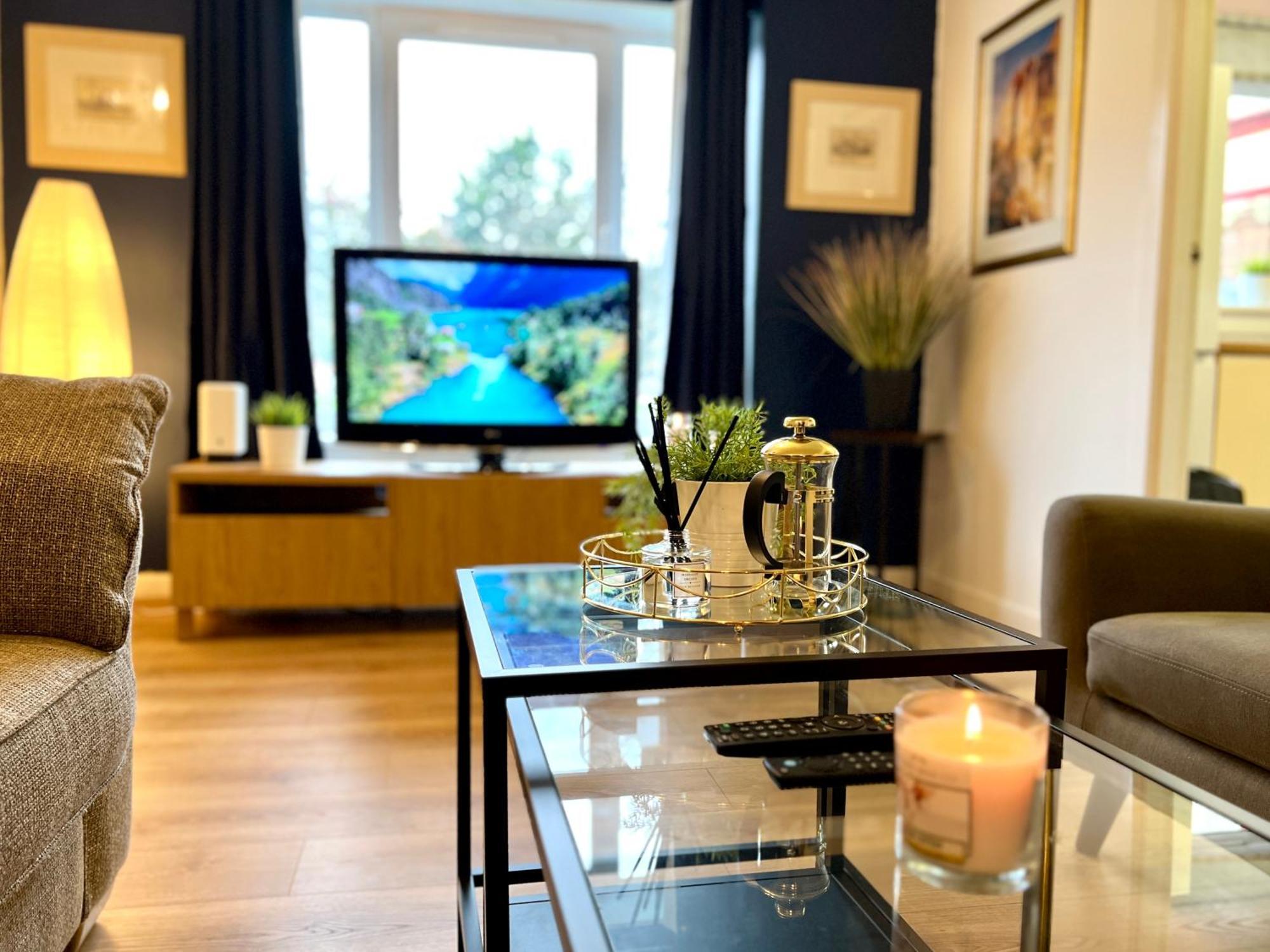 Ground Floor Flat With Free Parking & Wifi Apartman Glasgow Kültér fotó